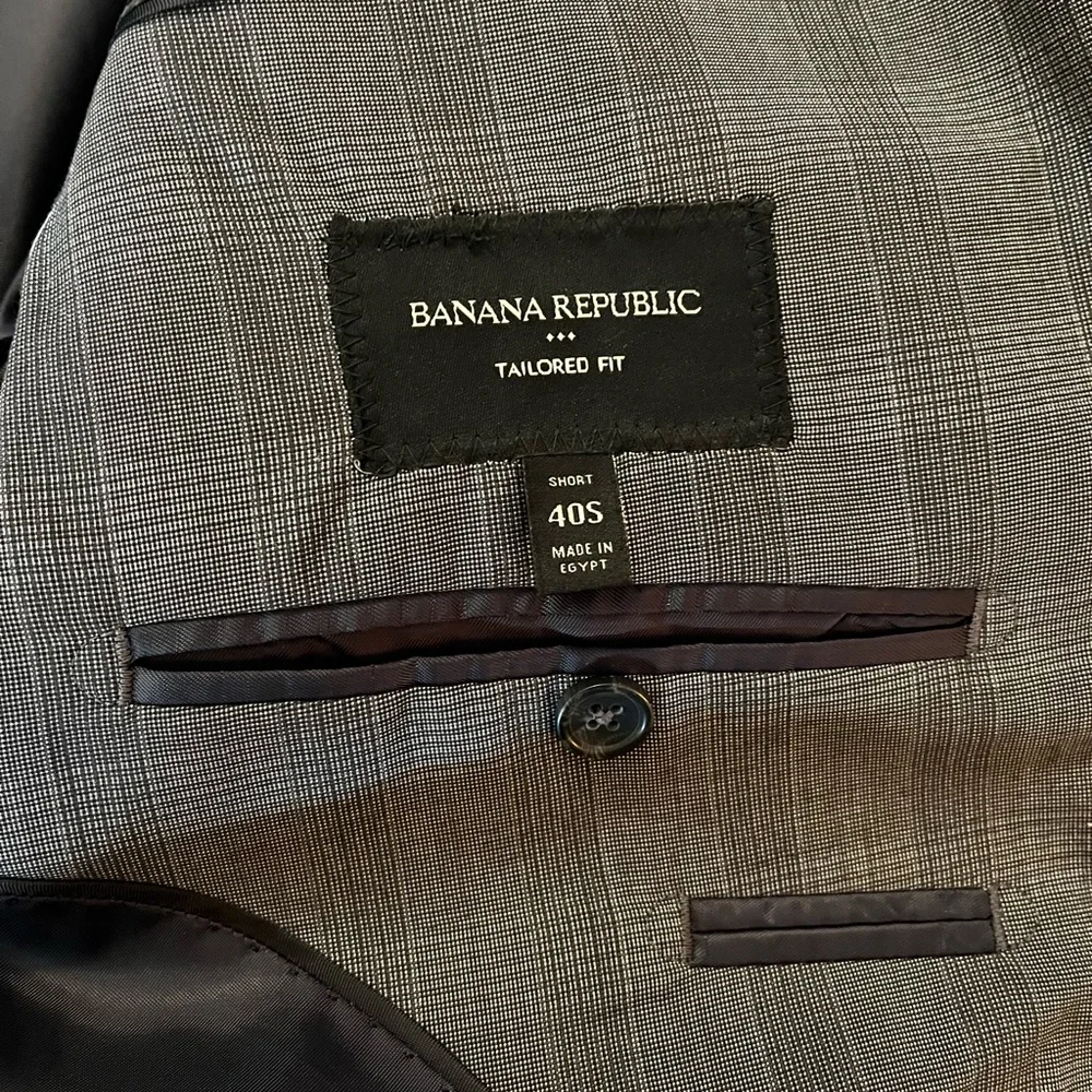 Banana Republic-men’s Charcoal Checkered Sport Coat 40S